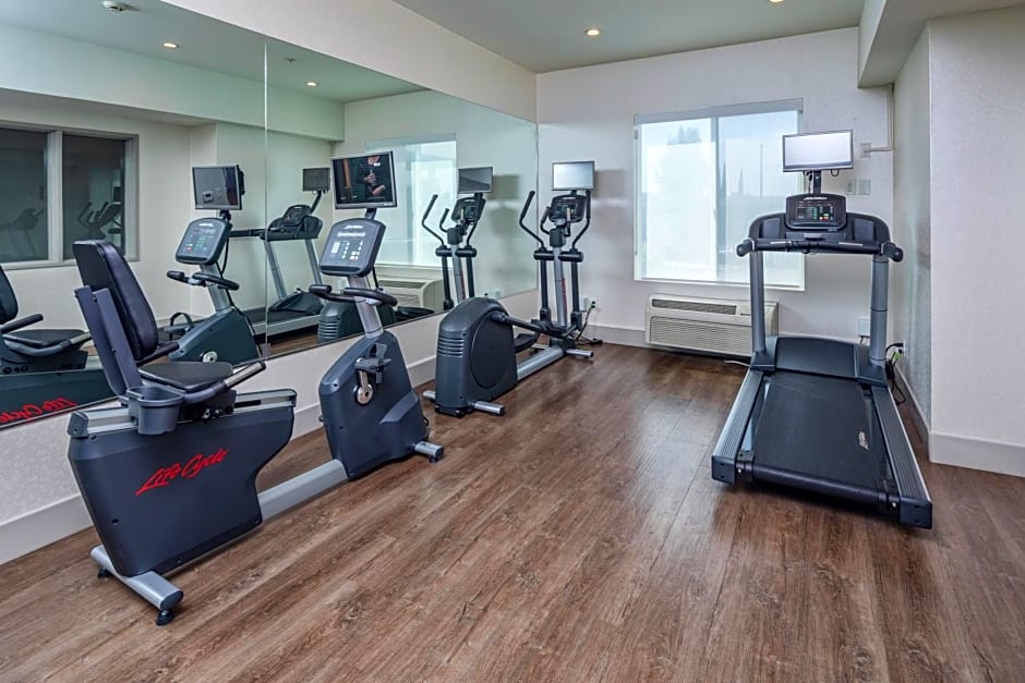 Holiday Inn Express Hotel & Suites Modesto-Salida By IHG