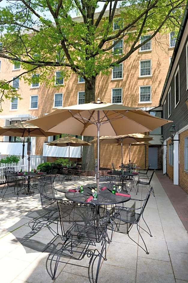 Nassau Inn