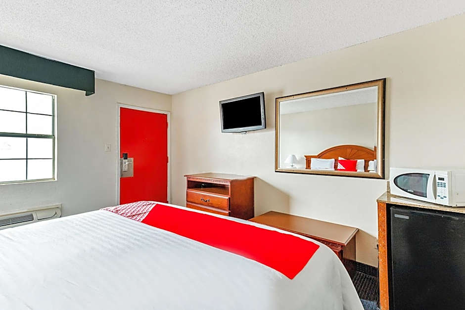 OYO Hotel San Antonio Lackland near Seaworld