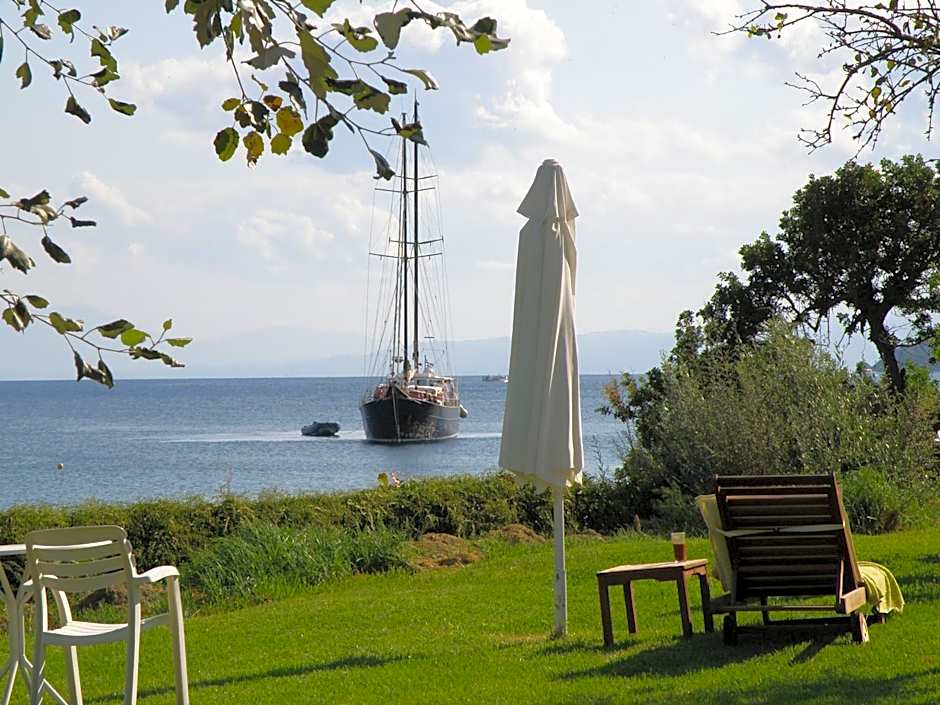 Angeliki Beach Hotel