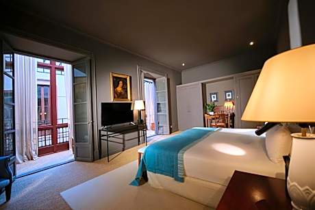 Signature Junior Suite with Spa Access