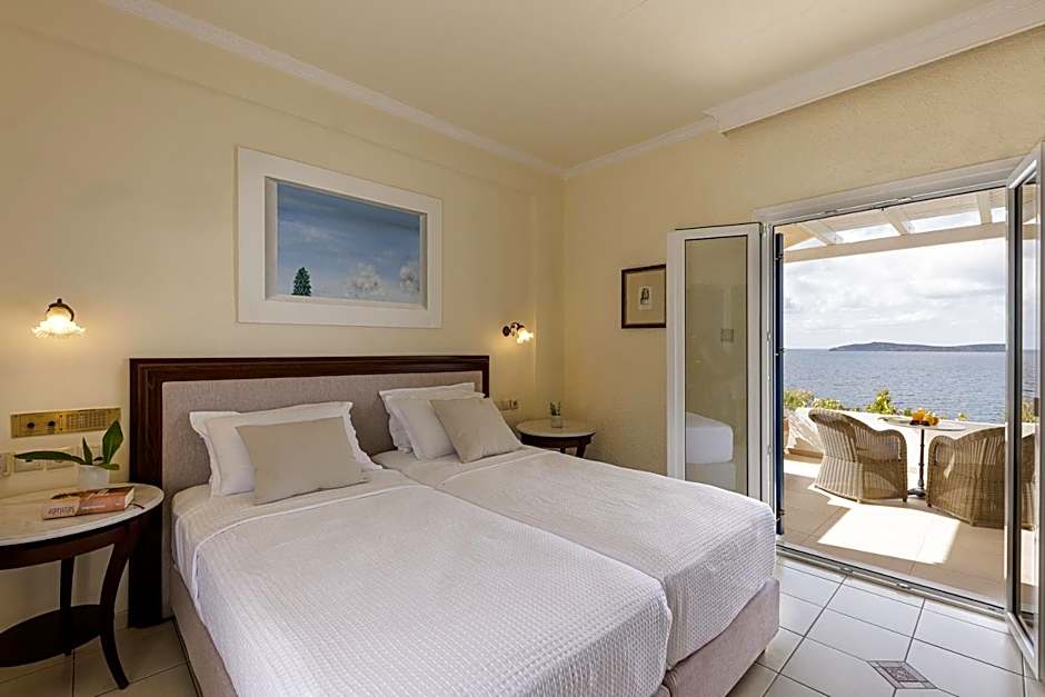 Aneroussa Beach Hotel