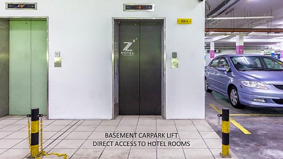 Z Hotel Ara Damansara, LRT, Mall, Airport