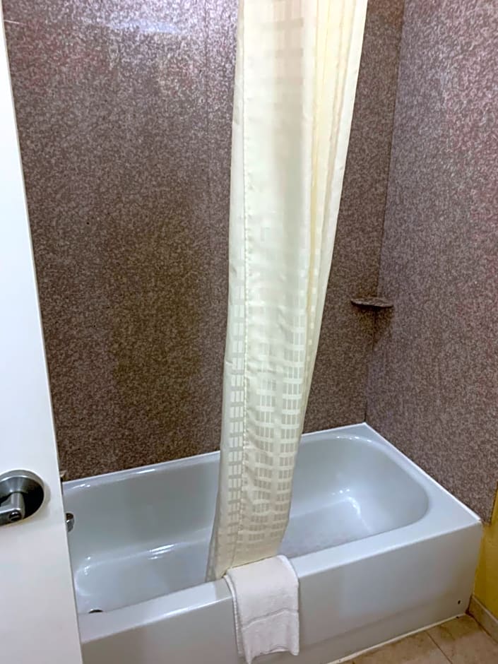 Ambassador Inn & Suites
