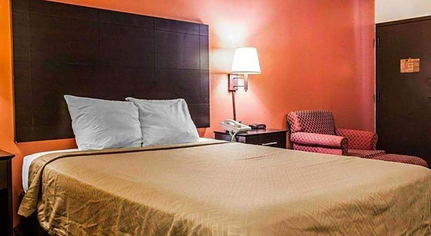 Econo Lodge Urbandale