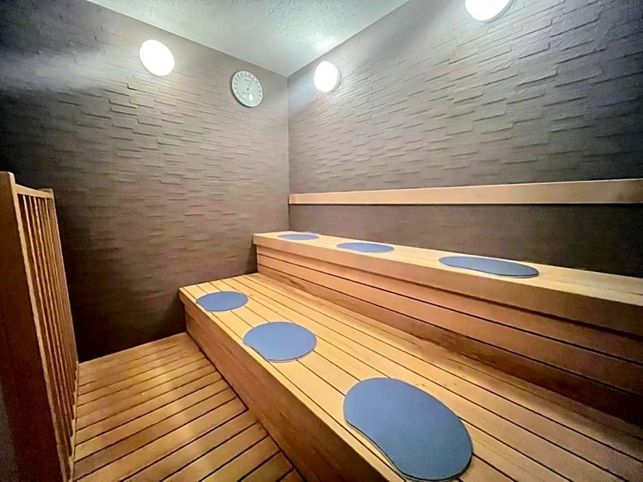 カダルテラス金田一