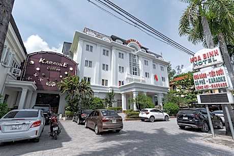 Khách sạn Hoà Bình