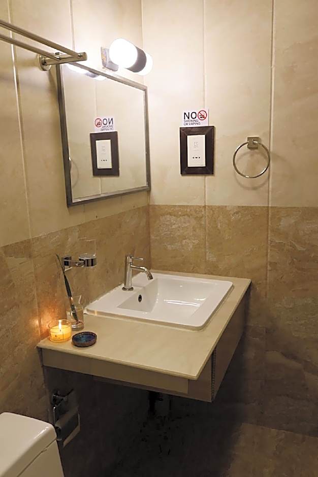 Samaik Thulusdhoo Inn