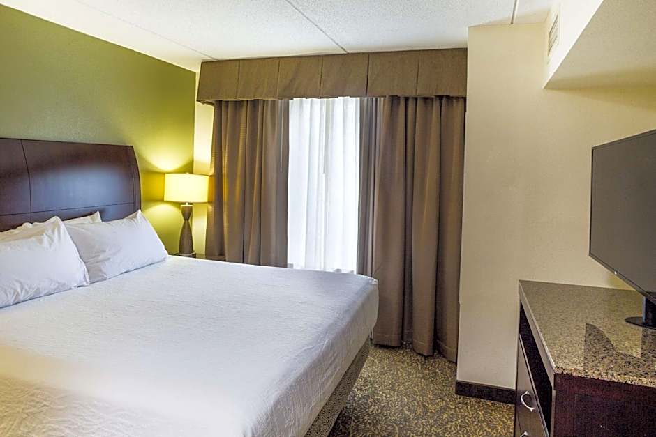 Hilton Garden Inn Hampton Coliseum Central