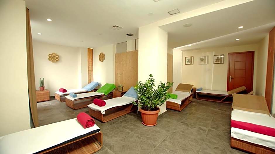 Mado Hotel