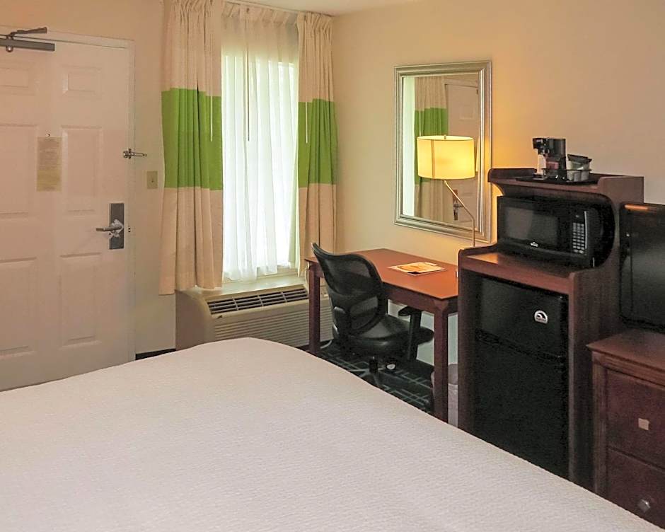 Quality Inn Pittsburgh Cranberry Township
