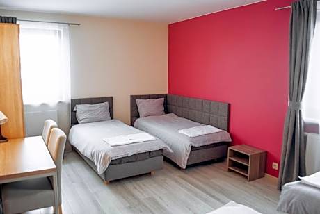Quadruple Room with Private Bathroom