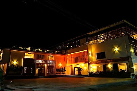 PURPLE  HOTELS & RESORTS