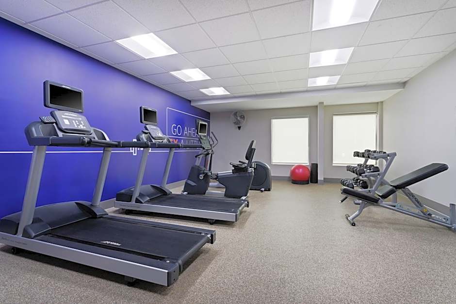 Holiday Inn Express & Suites Cincinnati Riverfront By IHG