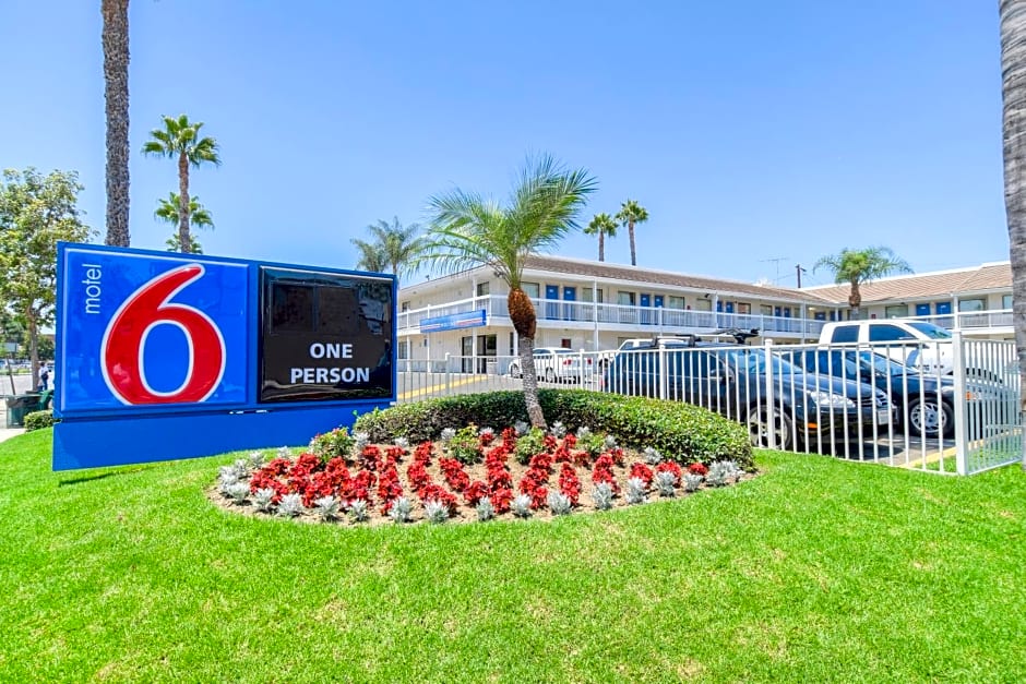 Motel 6-Santa Ana, CA