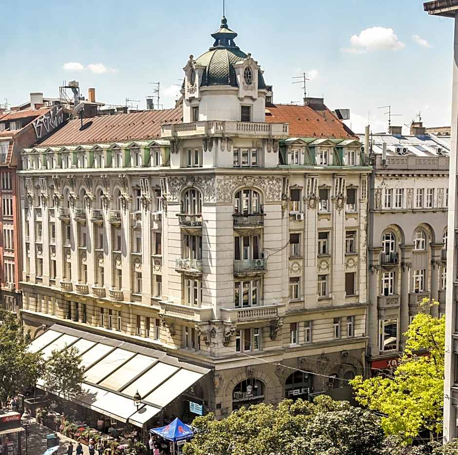 Republic Square Suites