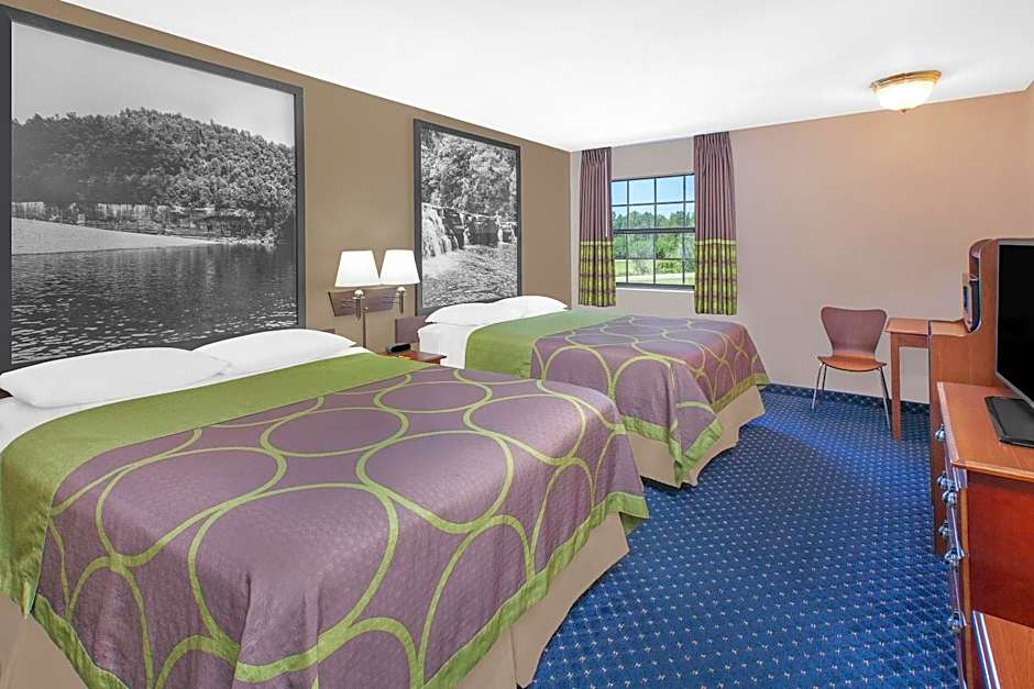 Super 8 by Wyndham Lowell/Bentonville/Rogers Area