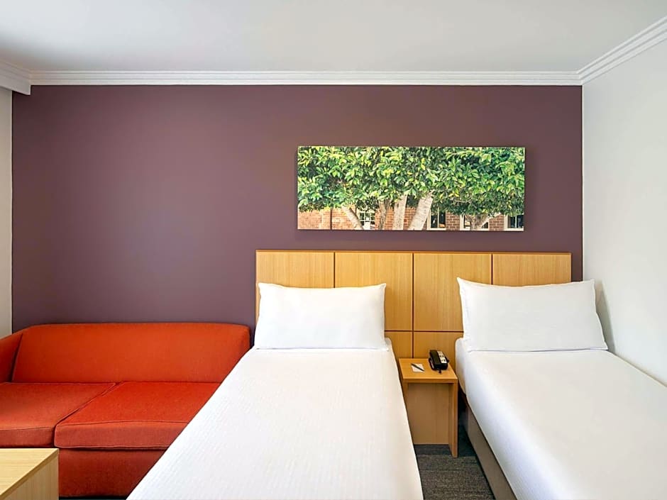 Mercure Sydney Blacktown