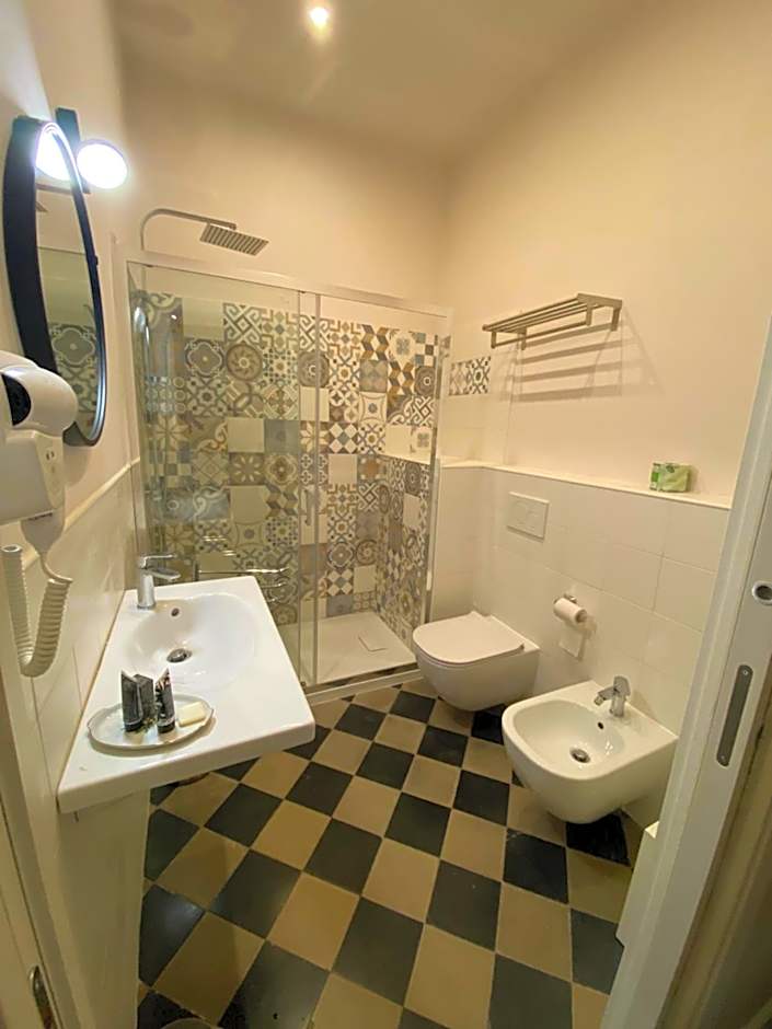 B&B Romeo Luxury Rooms