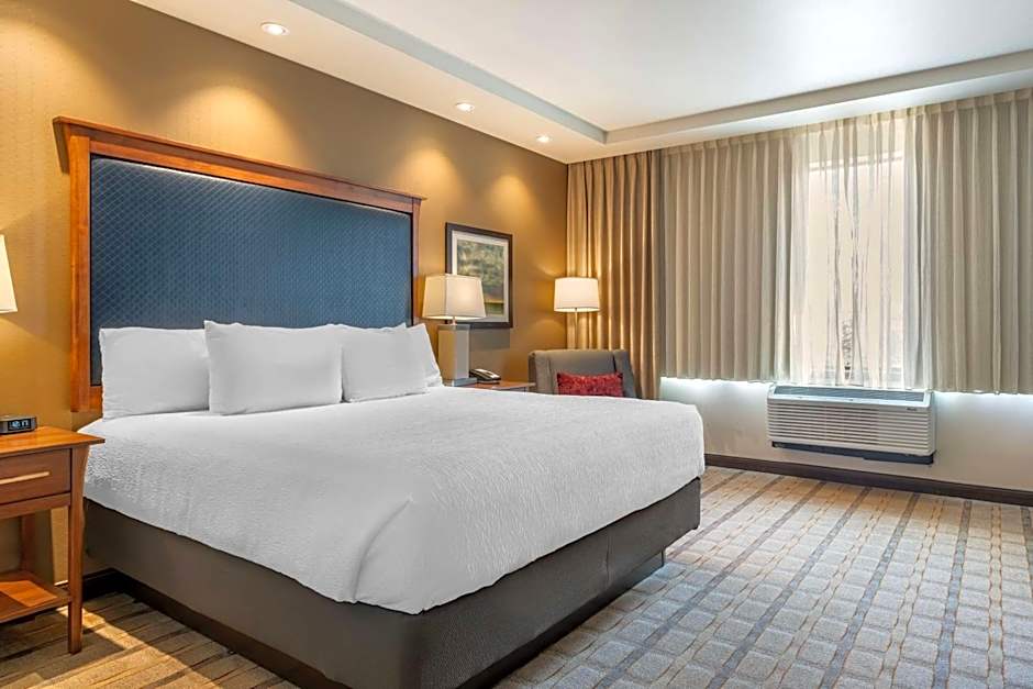 Best Western Premier Boulder Falls Inn