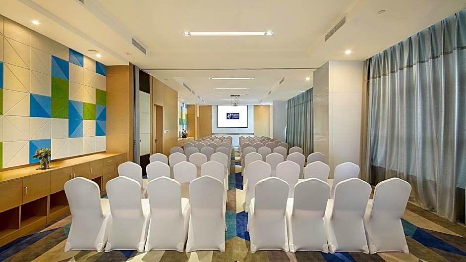 Holiday Inn Express Qingdao West Coast By IHG