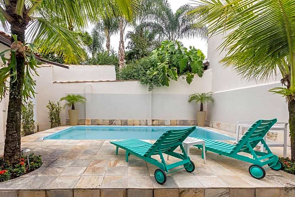 Casa com piscina em Piratininga