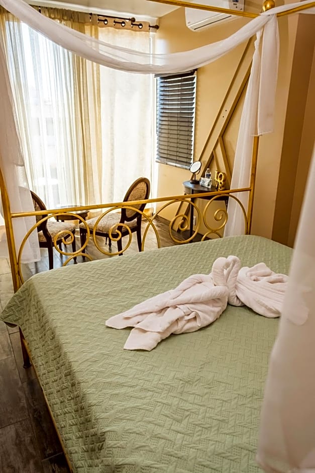 Hotel Revolución