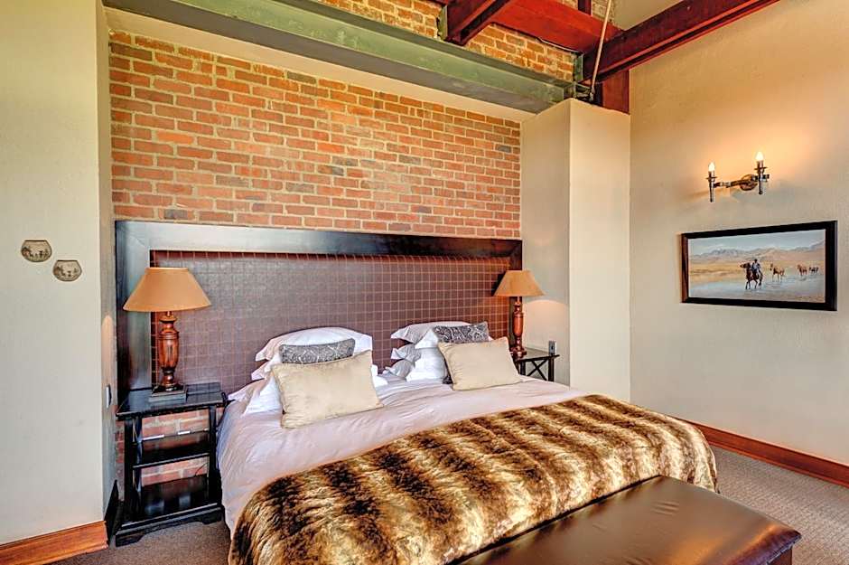 Riboville Boutique Hotel And Restaurant