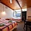 Aaryn Court Motel