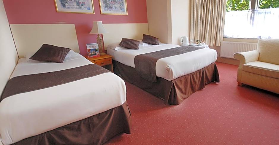 Tree Hotel at Iffley