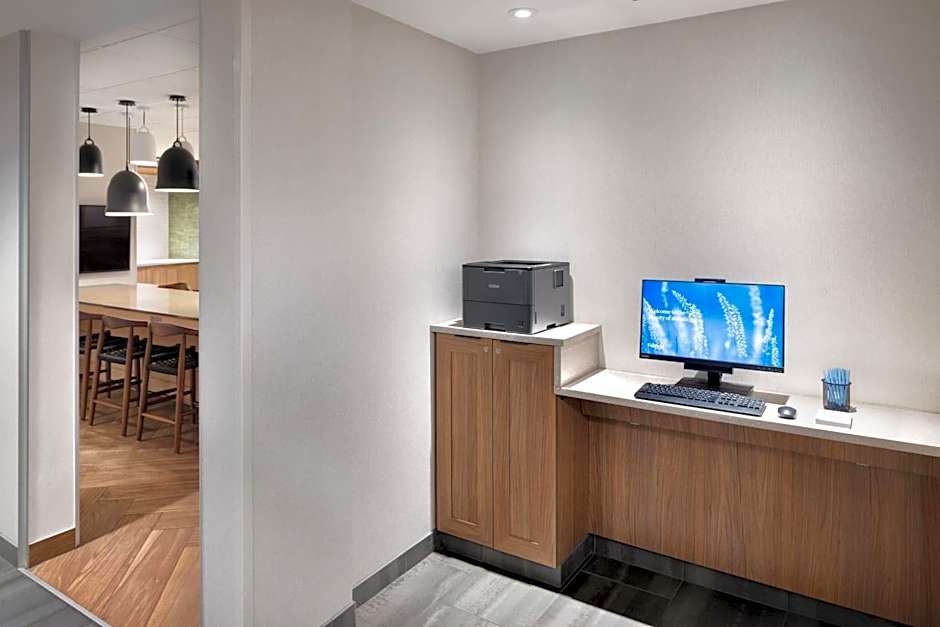 Fairfield by Marriott Inn & Suites West Kelowna