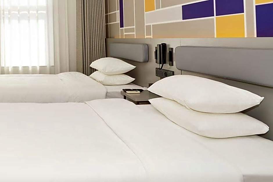 7 Days Inn Yulin Nanmen Bus Station Confucius Temple Pedestrian Street