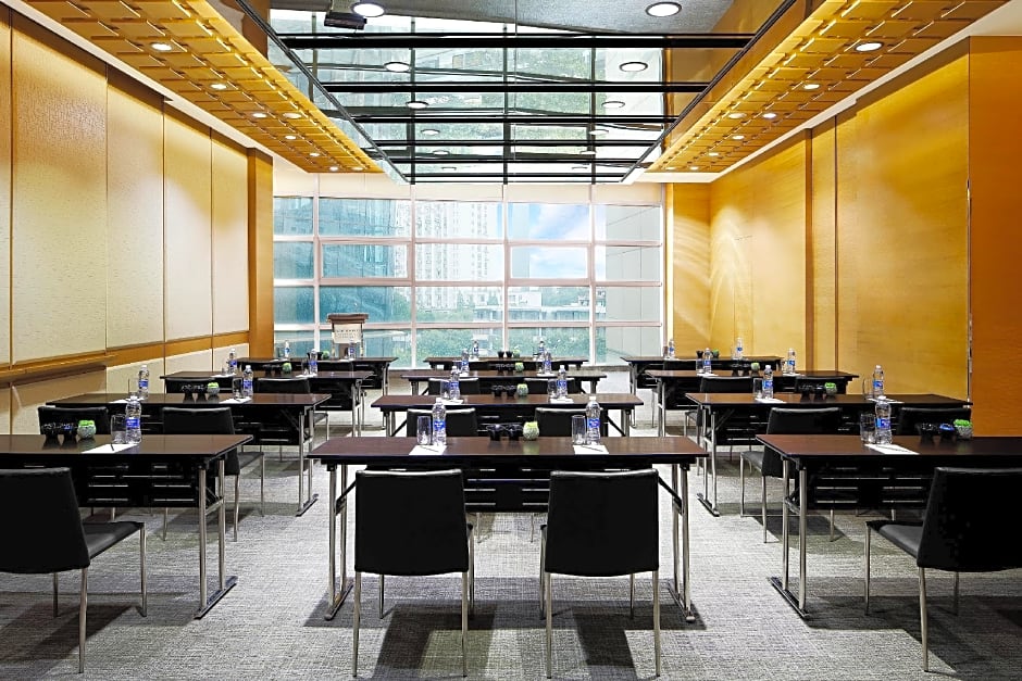 New World Wuhan Hotel