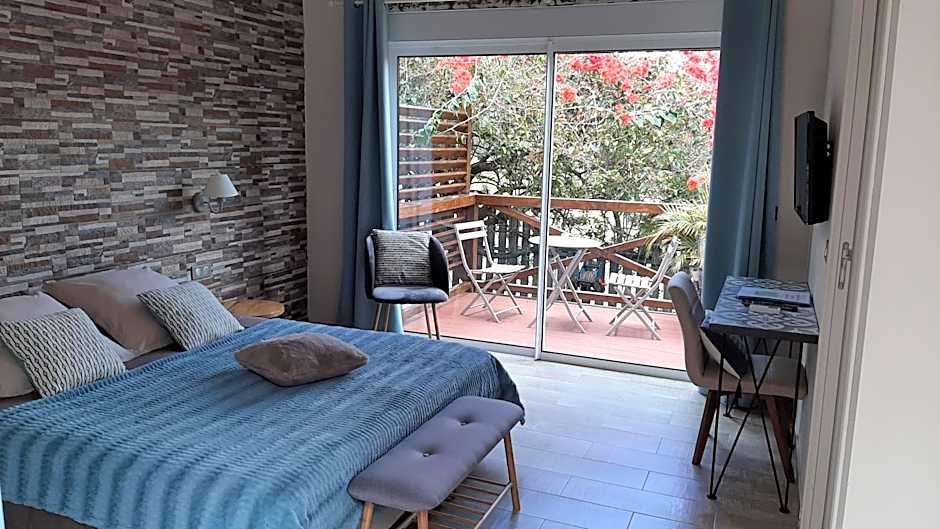 La Croisee des Sentiers