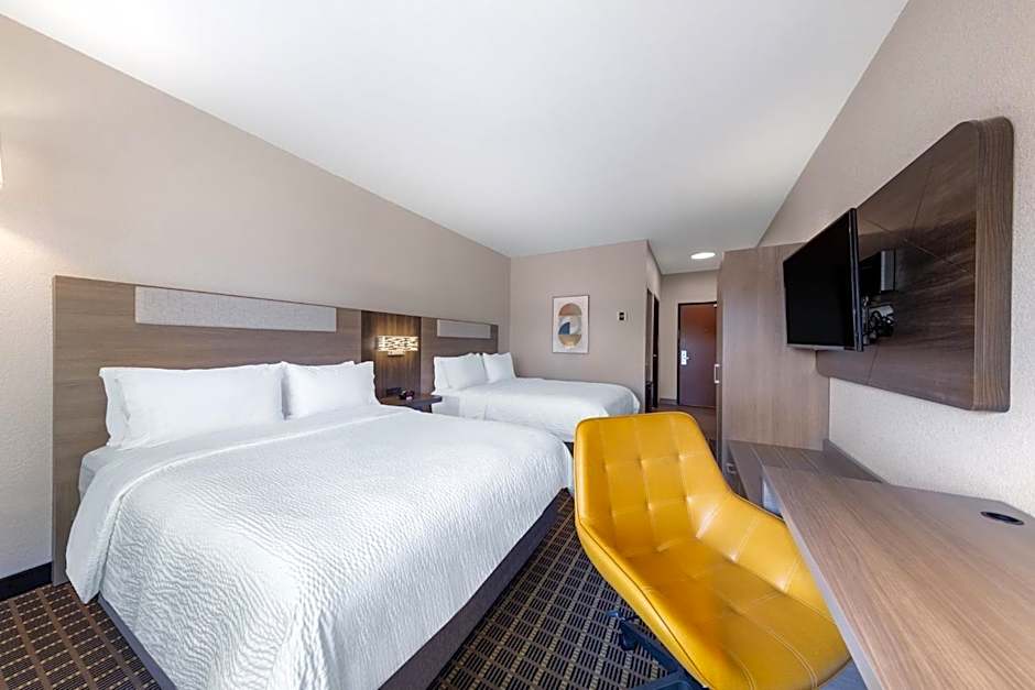 Holiday Inn Express & Suites Pittsburg By IHG