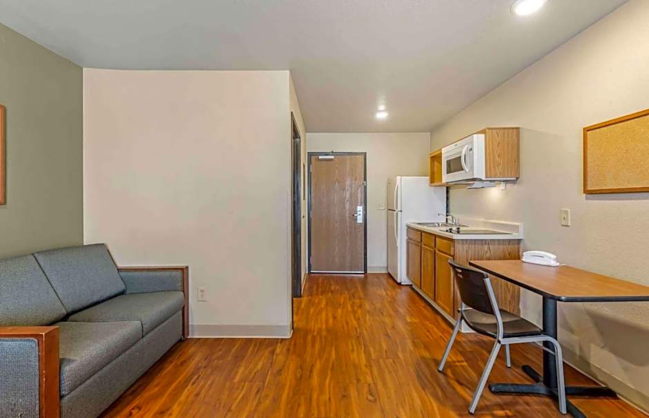 Extended Stay America Select Suites - Cleveland - Mentor