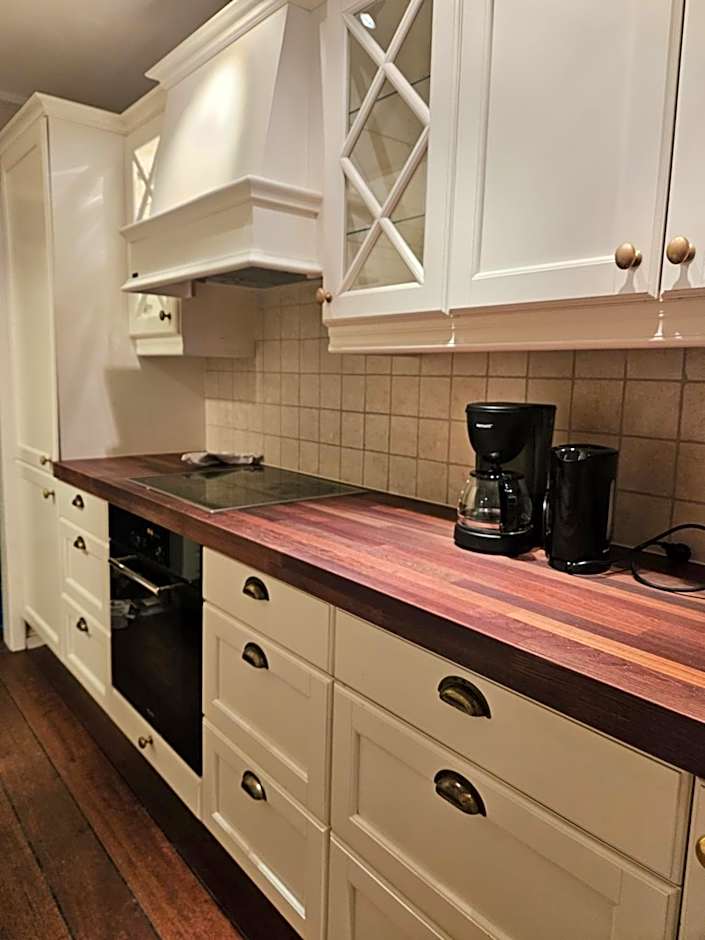 Enter Backpack Apartments