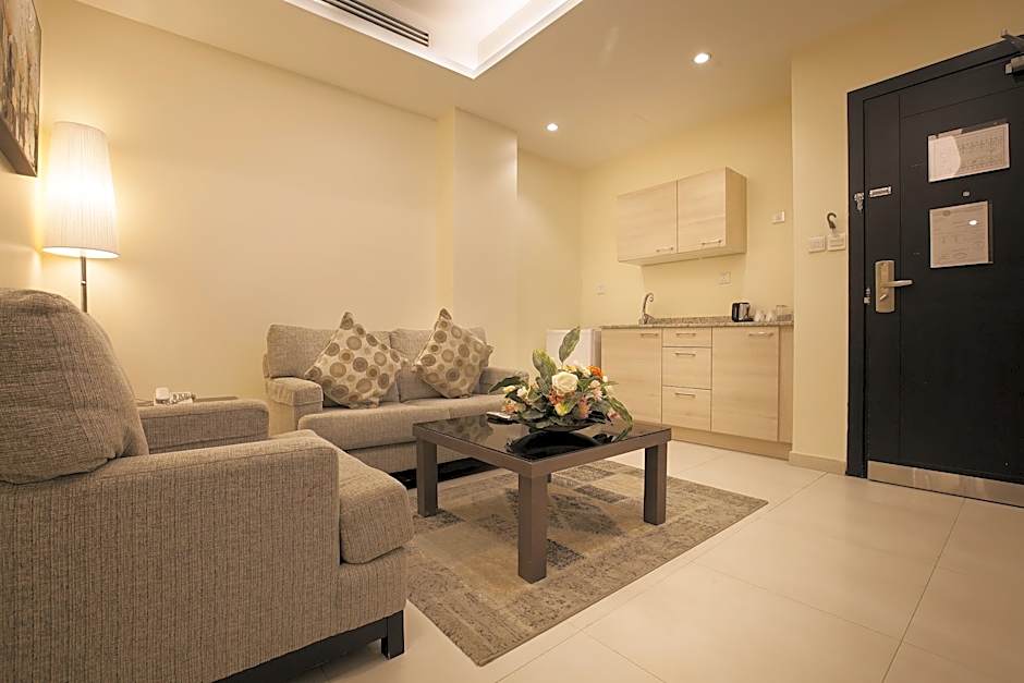 Grand Lily Hotel Suites