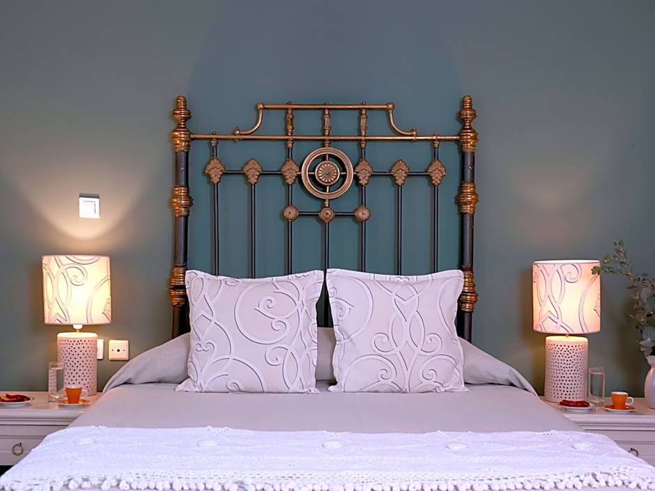 Mythos Suites Boutique Hotel