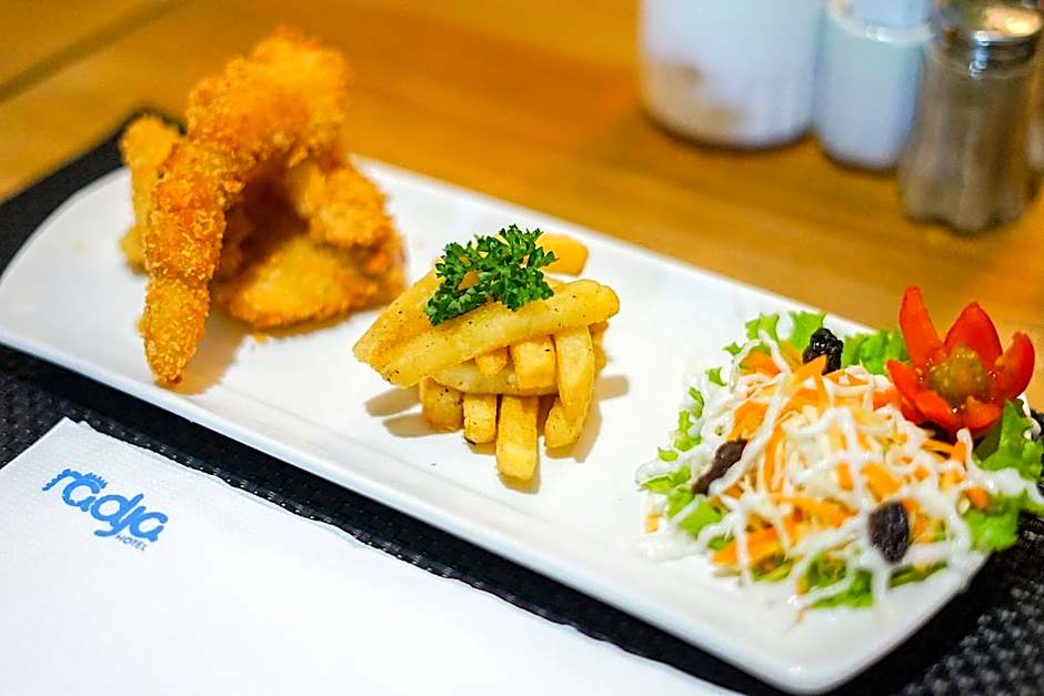 Radja Art and Boutique Hotel Simpang Lima