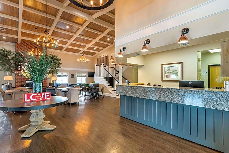 Best Western Plus University Park Inn & Suites