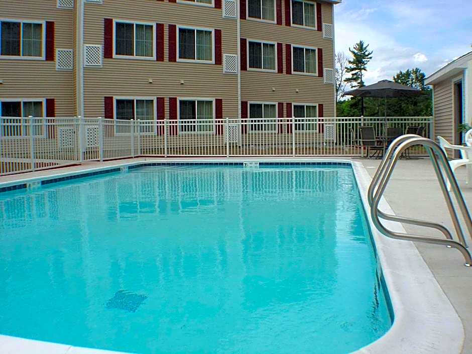 Country Inn & Suites by Radisson, Lake George (Queensbury), NY