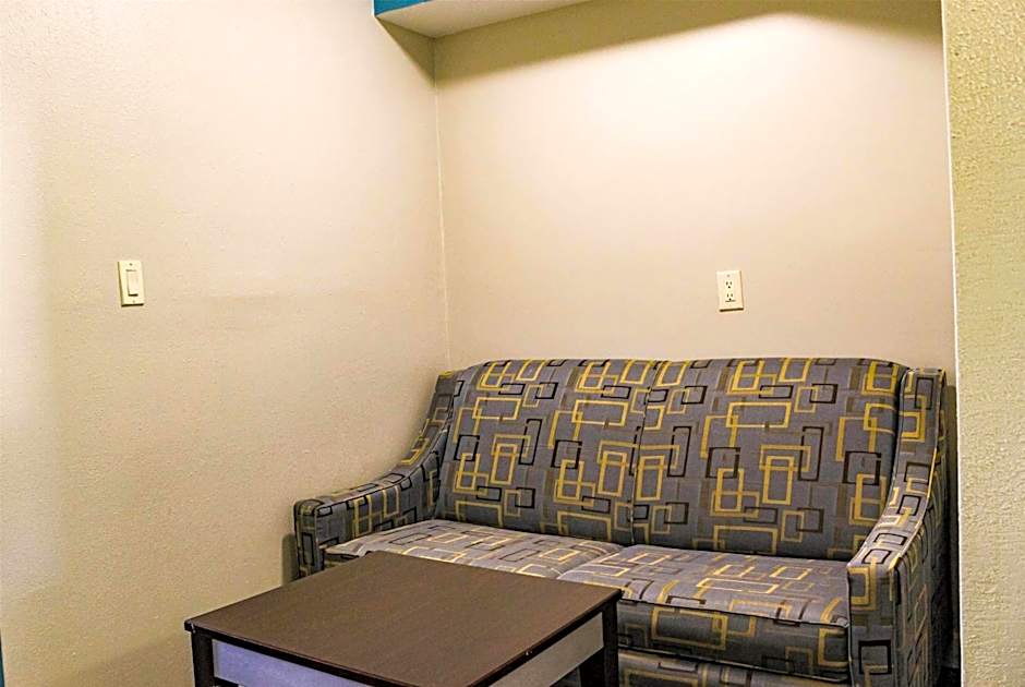 Days Inn by Wyndham Little River