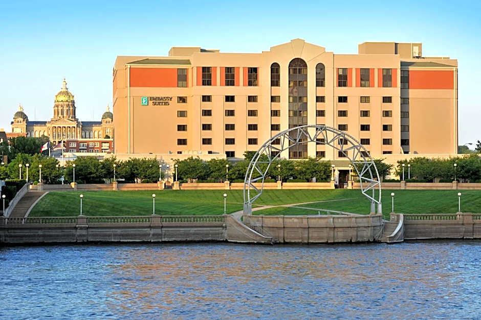Embassy Suites By Hilton Hotel Des Moines-On The River