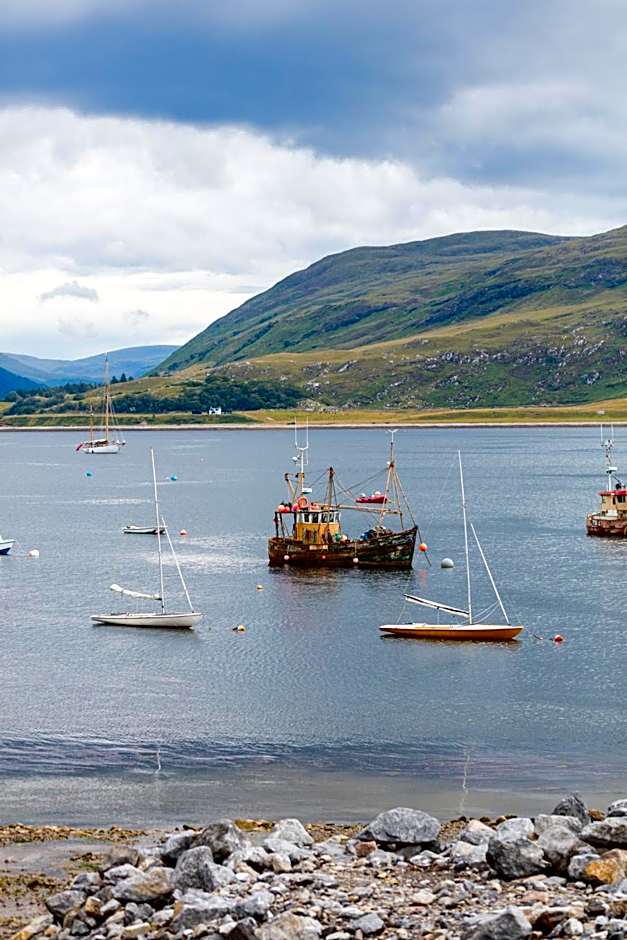 Caledonian Hotel 'A Bespoke Hotel