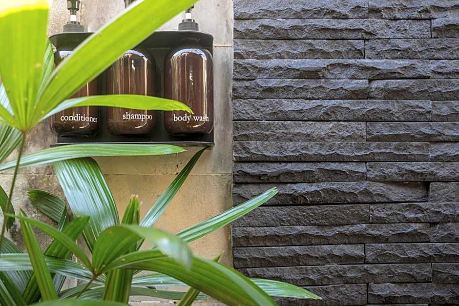 Sol Villas - Modern Tropical Stays