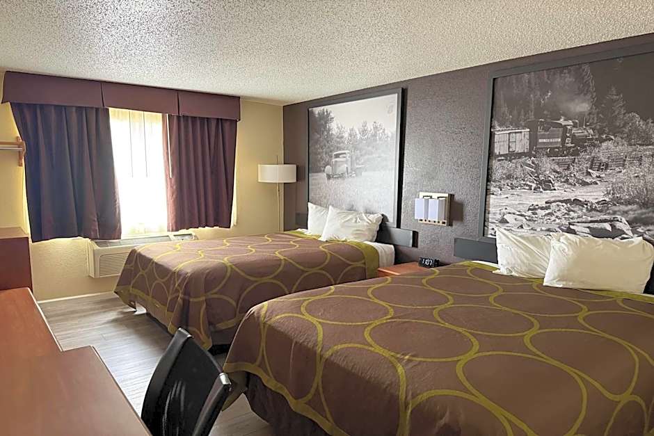 Super 8 by Wyndham Fountain