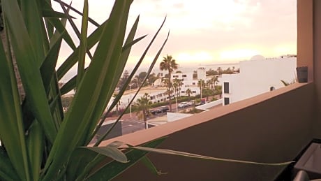 Deluxe Suite with Sea View