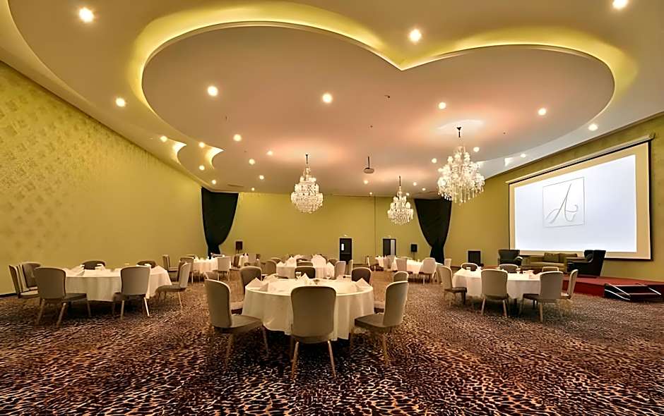 Amaroossa Cosmo Jakarta