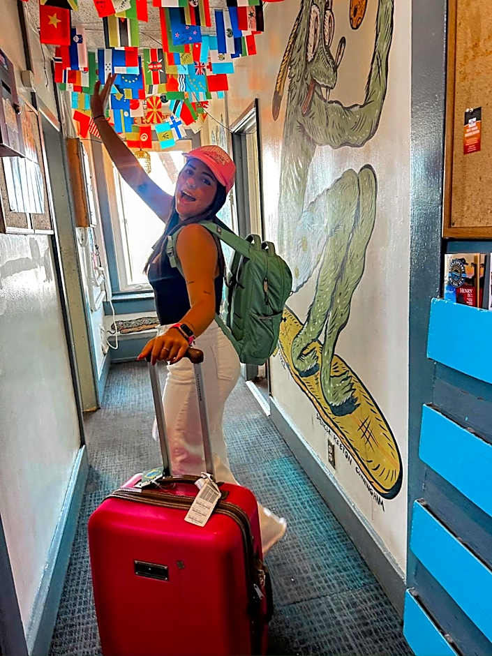 ITH Surf City Hostel Hermosa Beach